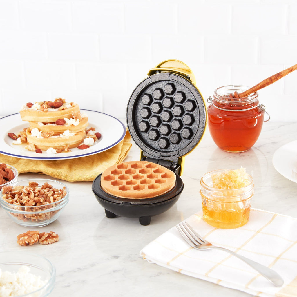 Honeycomb Mini Waffle Maker Q8