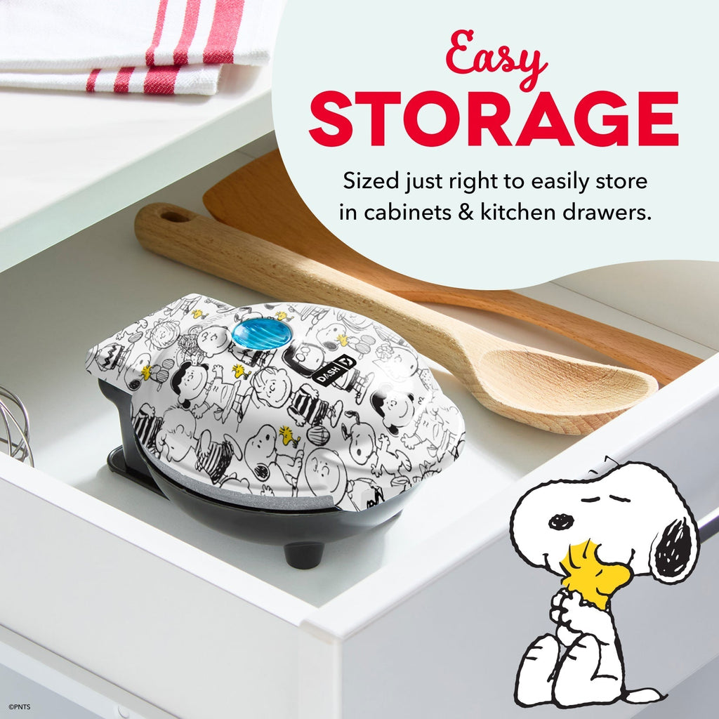 Peanuts x 75th Anniversary Mini Waffle Maker I4
