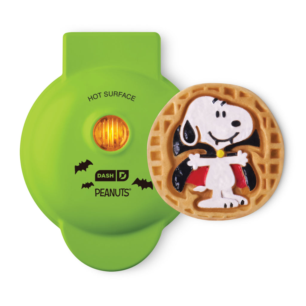 Peanuts x Snoopy Vampire Mini Waffle Maker V1